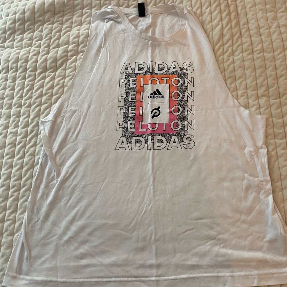 Peloton sleeveless shirt size large